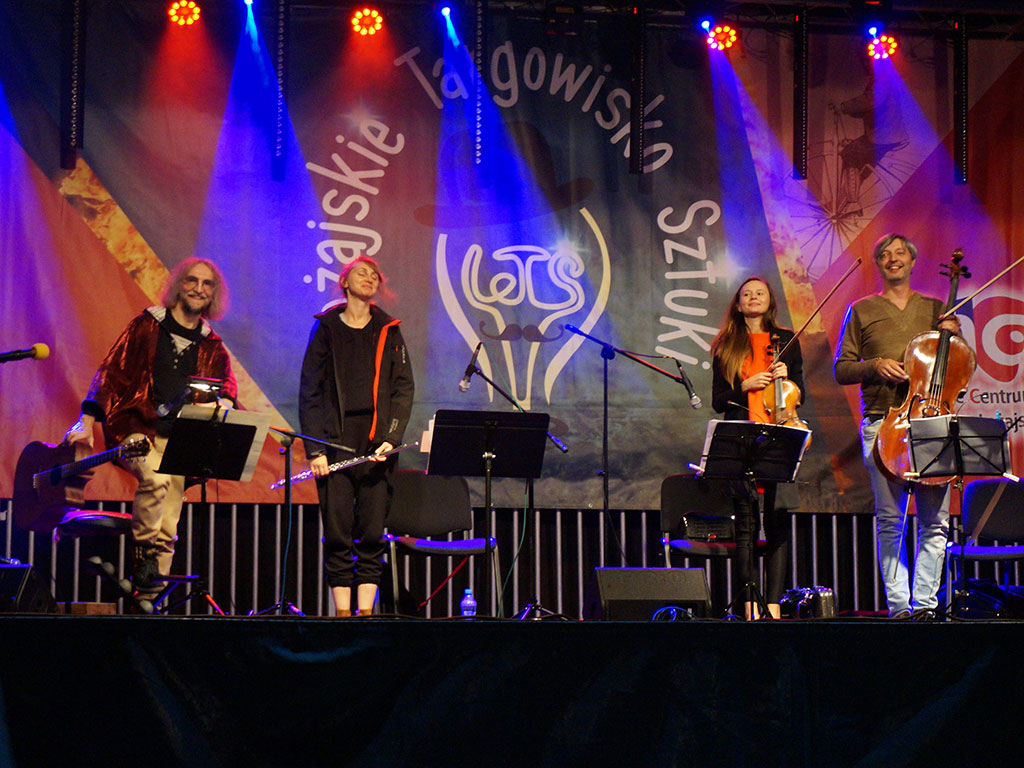 Leżajsk, Waldemar Rychły i Przyjaciele